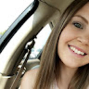 Meet your Posher, Amelia